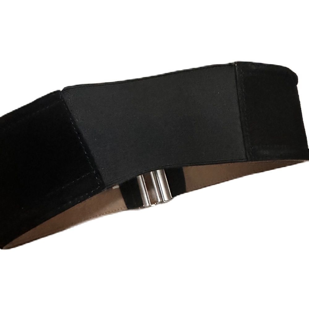 Anne Taylor Black Suede elastic back Belt Silver interlocking Buckle Size Small - Picture 2 of 6